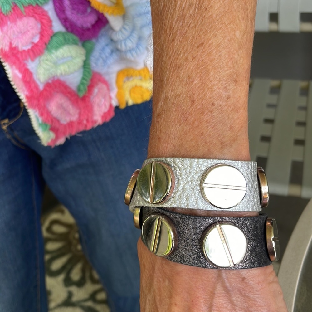 Bracelets - Picture 3 of 4